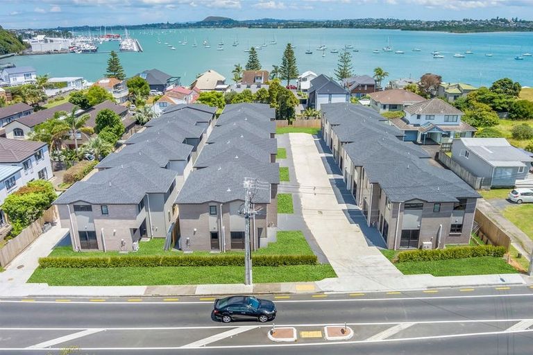 Photo of property in 147a Bucklands Beach Road, Bucklands Beach, Auckland, 2012