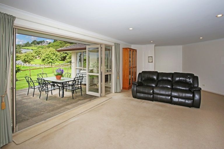 Photo of property in 57 Old Barn Road, Opaheke, Papakura, 2584