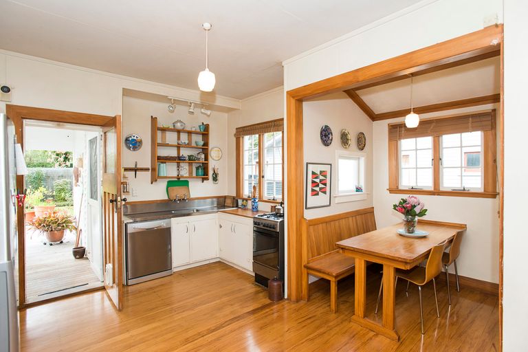 Photo of property in 165 Whitaker Street, Whataupoko, Gisborne, 4010