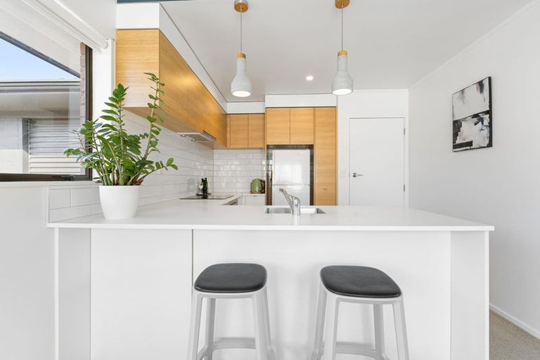 Photo of property in 1/41 Fulford Street, New Plymouth, 4310