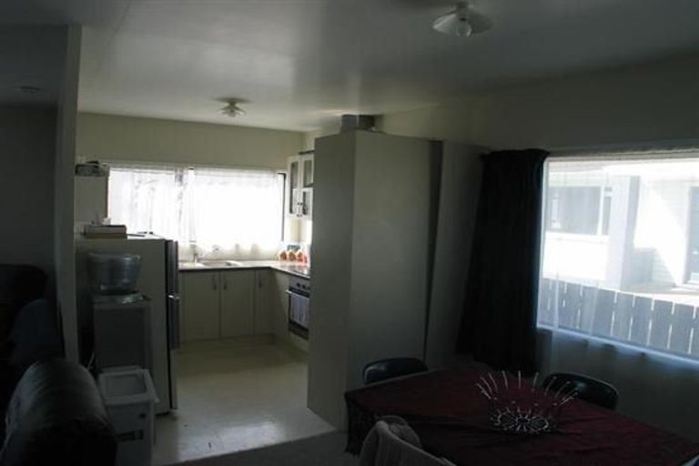 Photo of property in 3 Robertson Road, Favona, Auckland, 2024