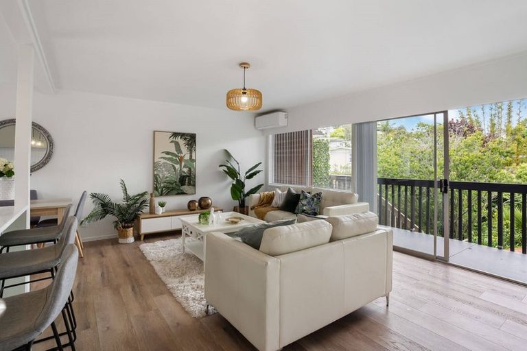 Photo of property in 2/18 Bevyn Street, Castor Bay, Auckland, 0620