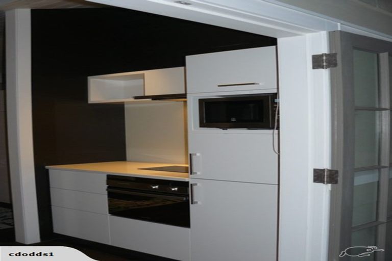 Photo of property in 20 Seabreeze Road, Narrow Neck, Auckland, 0624