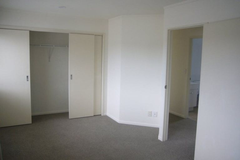 Photo of property in 1/15 Andersons Road, Oteha, Auckland, 0632