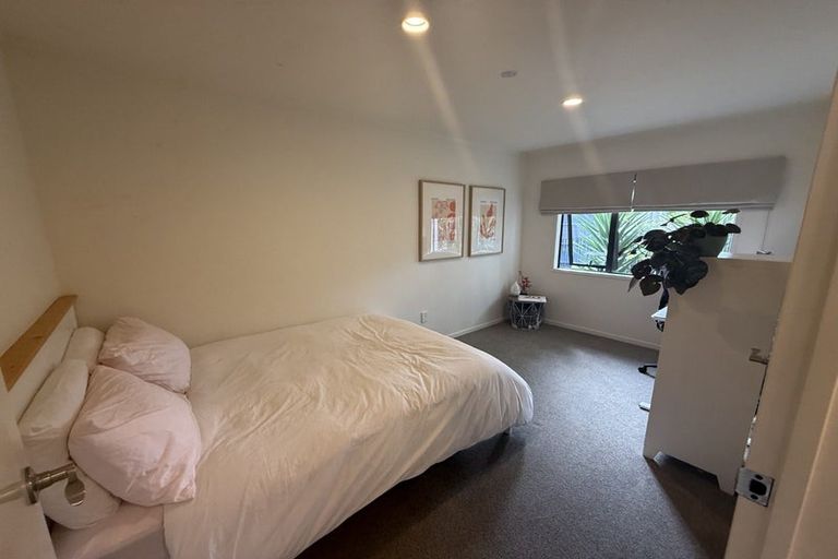 Photo of property in 9a Shadon Place, Stanmore Bay, Whangaparaoa, 0932