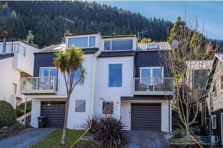 Photo of property in 13b Dart Place, Fernhill, Queenstown, 9300