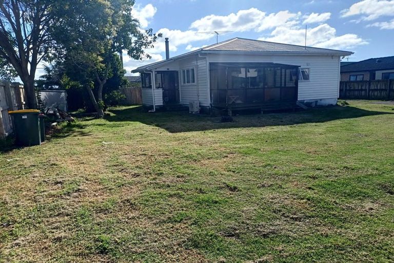 Photo of property in 76 Manuroa Road, Takanini, 2112