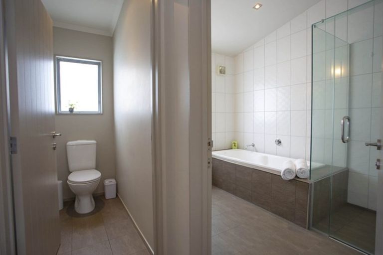 Photo of property in 509b Beach Road, Whangamata, 3620