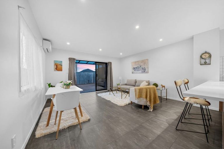 Photo of property in 23b Kahui Parade, Karaka, Papakura, 2113