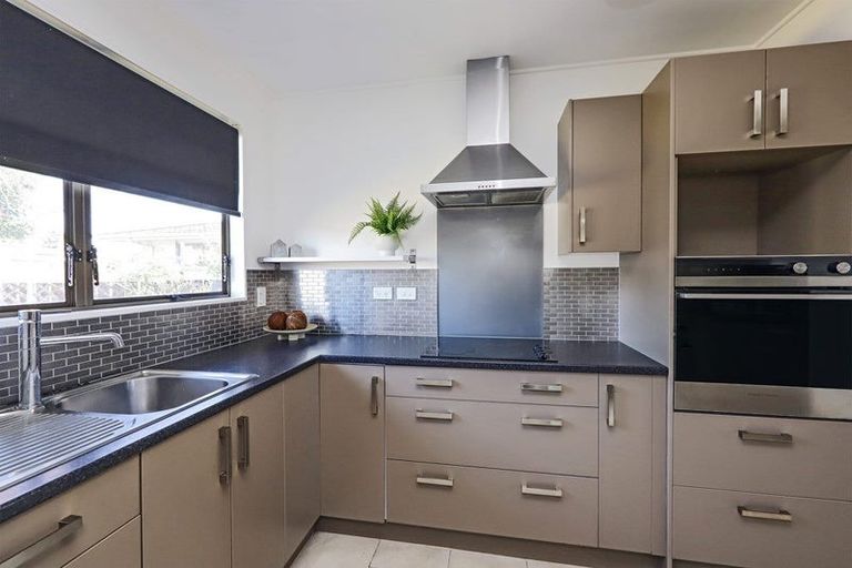 Photo of property in 801a Alexandra Street, Parkvale, Hastings, 4122