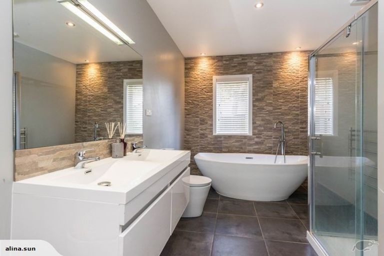 Photo of property in 20 Esmonde Road, Takapuna, Auckland, 0622