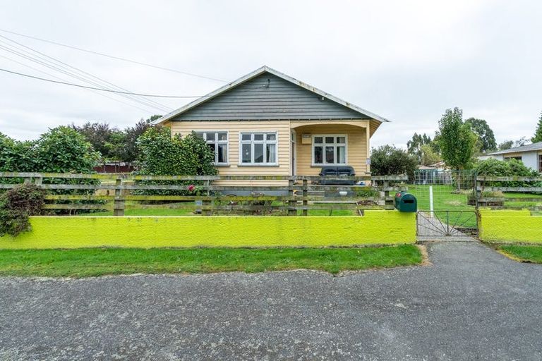 Photo of property in 1 Oakland Street, Mataura, 9712