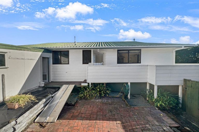 Photo of property in 6 Mataura Place, Clover Park, Auckland, 2019