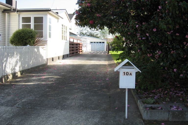 Photo of property in 10 Avon Street, Waterloo, Lower Hutt, 5011