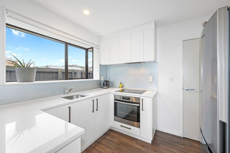 Photo of property in 1/43 Aorangi Road, Bryndwr, Christchurch, 8053