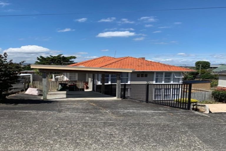 Photo of property in 21 Hill Road, Hillpark, Auckland, 2102