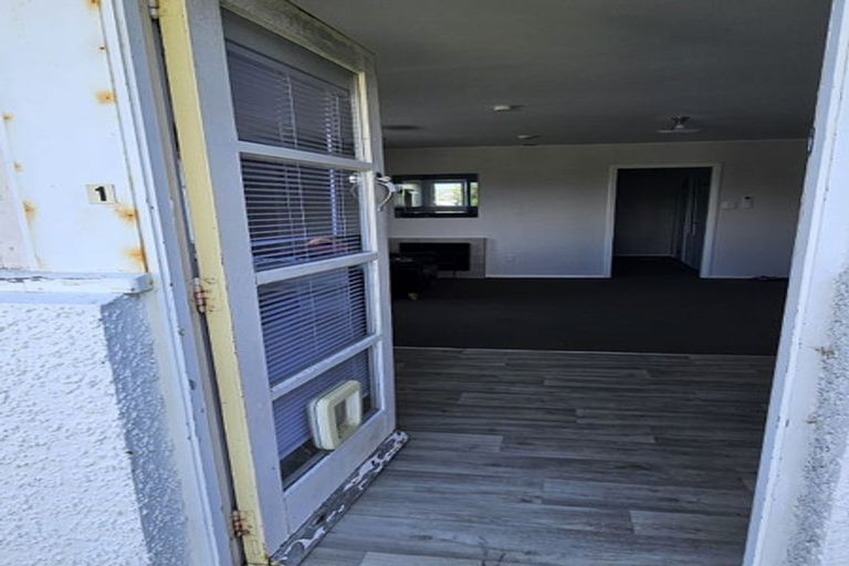 Photo of property in 21 Crawford Road, Kilbirnie, Wellington, 6022