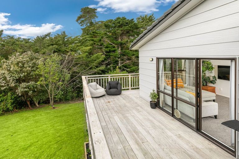 Photo of property in 2/3 Miriam Corban Heights, Henderson, Auckland, 0612