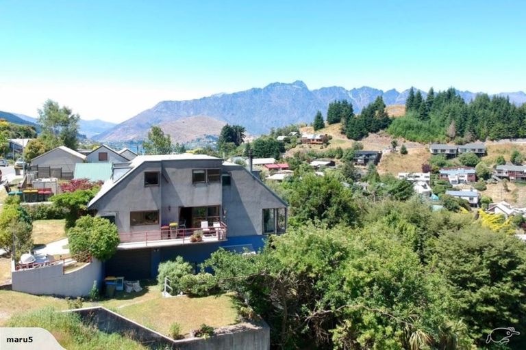 Photo of property in 20 Dart Place, Fernhill, Queenstown, 9300