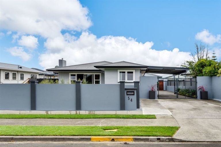 Photo of property in 54 Alexander Avenue, Onekawa, Napier, 4110