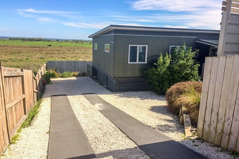 Photo of property in 180a Pukehina Parade, Pukehina, Te Puke, 3189