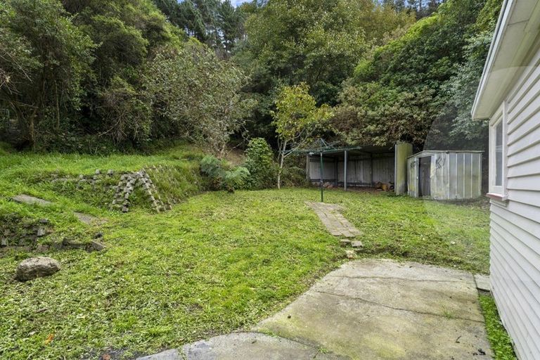 Photo of property in 20 Greer Crescent, Tawa, Wellington, 5028