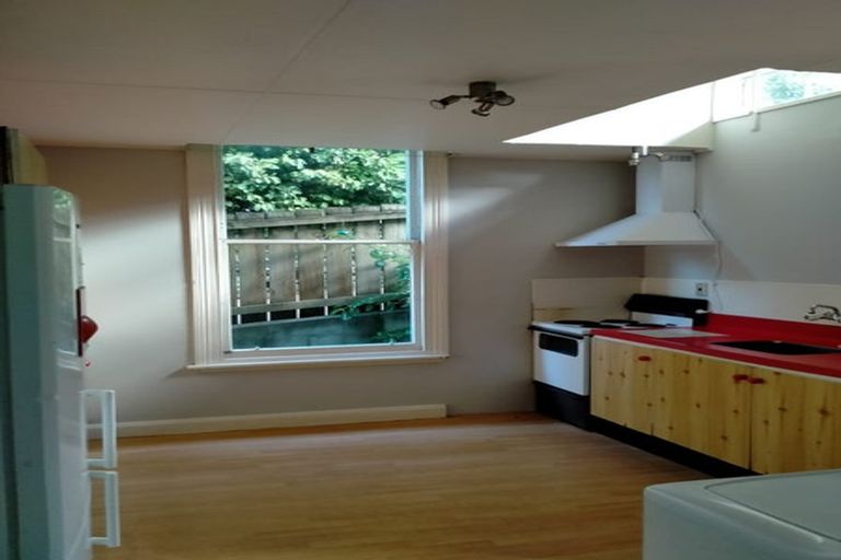 Photo of property in 8 Allandale Road, Saint Clair, Dunedin, 9012