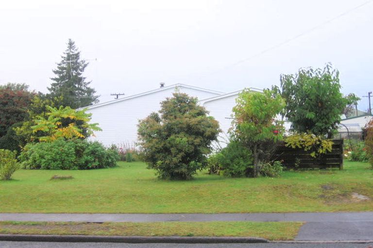 Photo of property in 1 Baberton Street, Tokoroa, 3420