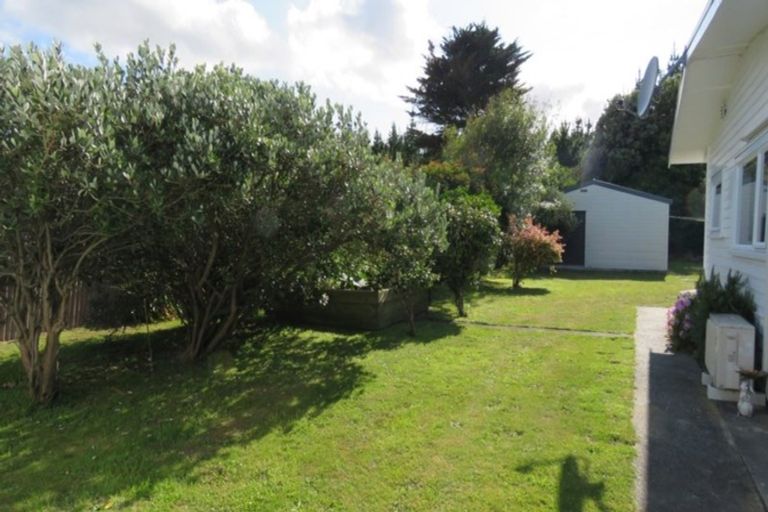 Photo of property in 15 Ferry Street, Foxton Beach, Foxton, 4815