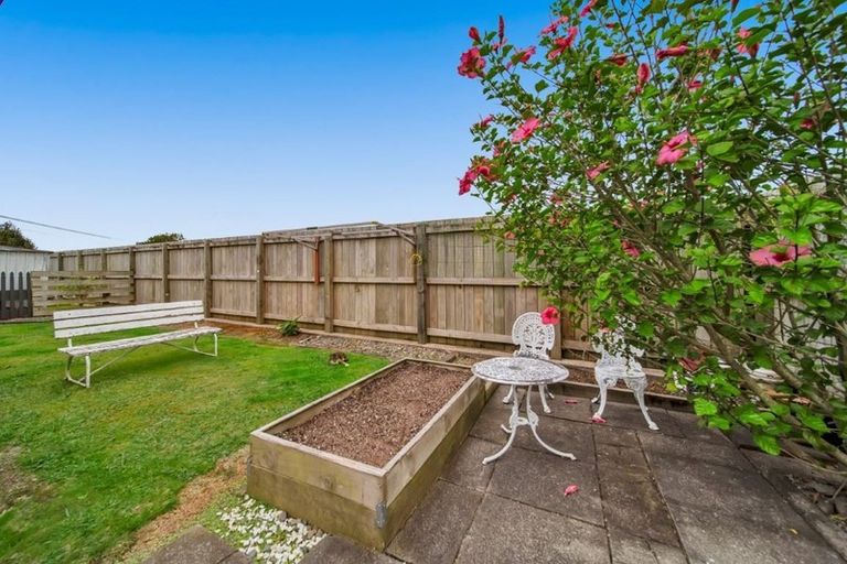 Photo of property in 3/24 Hori Street, Vogeltown, New Plymouth, 4310