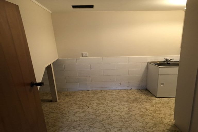 Photo of property in 29 Truby King Street, Merrilands, New Plymouth, 4312