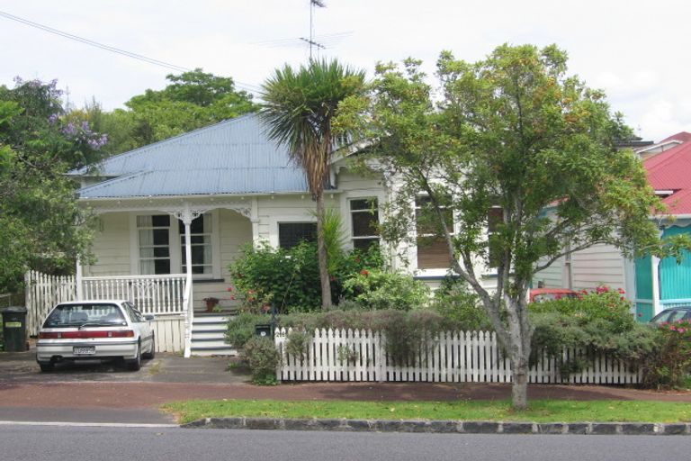 Photo of property in 28 Beaconsfield Street, Grey Lynn, Auckland, 1021