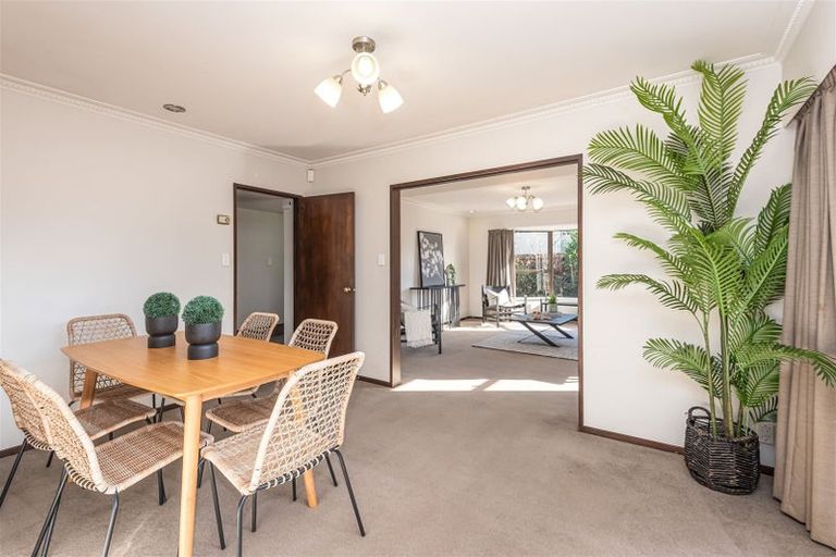 Photo of property in 11 Muir Avenue, Halswell, Christchurch, 8025