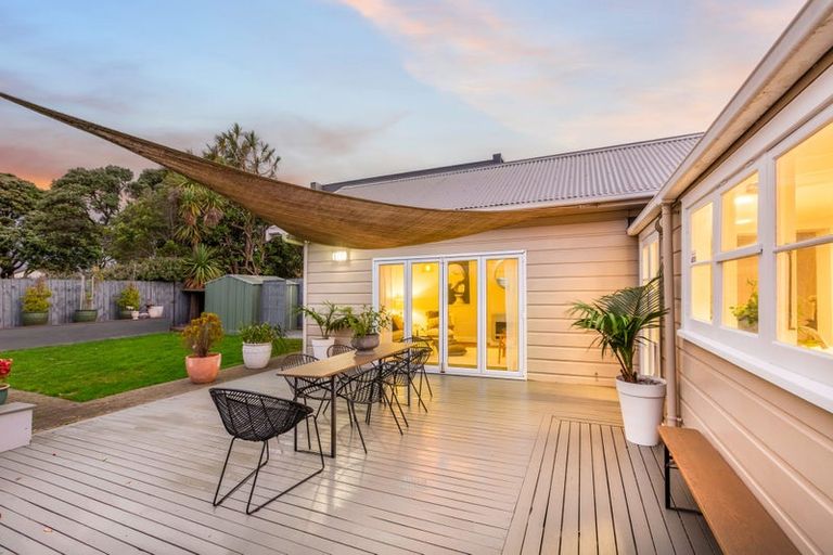 Photo of property in 18 Cuba Street, Petone, Lower Hutt, 5012