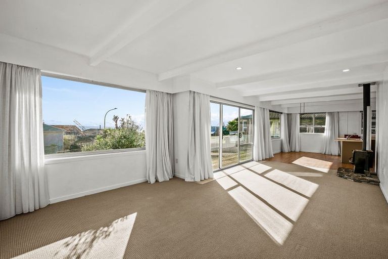 Photo of property in 2a Wanaka Terrace, Bell Block, New Plymouth, 4312