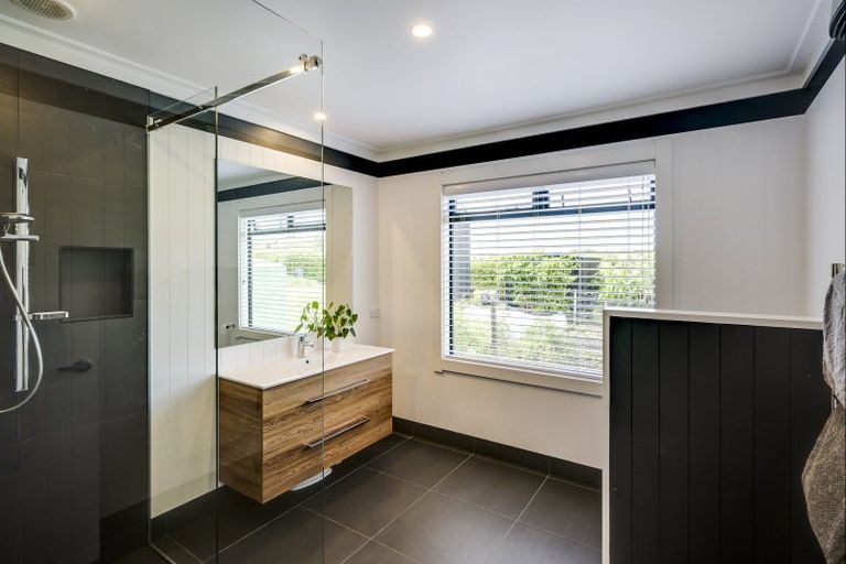 Photo of property in 17 Tirohanga Road, Haumoana, Hastings, 4180