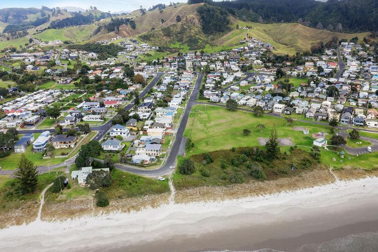 Photo of property in 18 Brighton Road, Waihi Beach, 3611