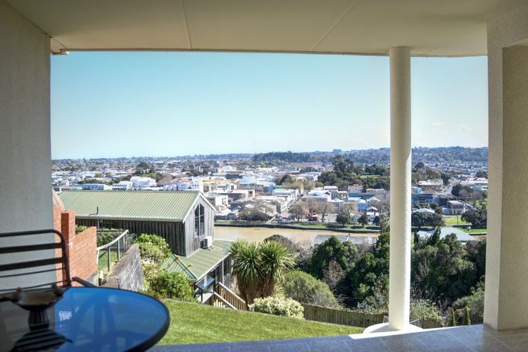 Photo of property in 6 Hipango Terrace, Durie Hill, Whanganui, 4500
