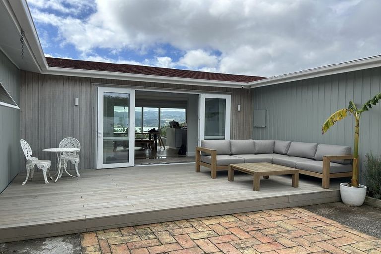 Photo of property in 115 Kahu Road, Paremata, Porirua, 5024