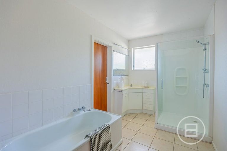 Photo of property in 22 Bucknell Street, Sockburn, Christchurch, 8042