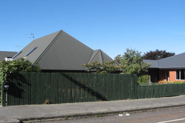 Photo of property in 18b Oak Grove, Ashburton, 7700