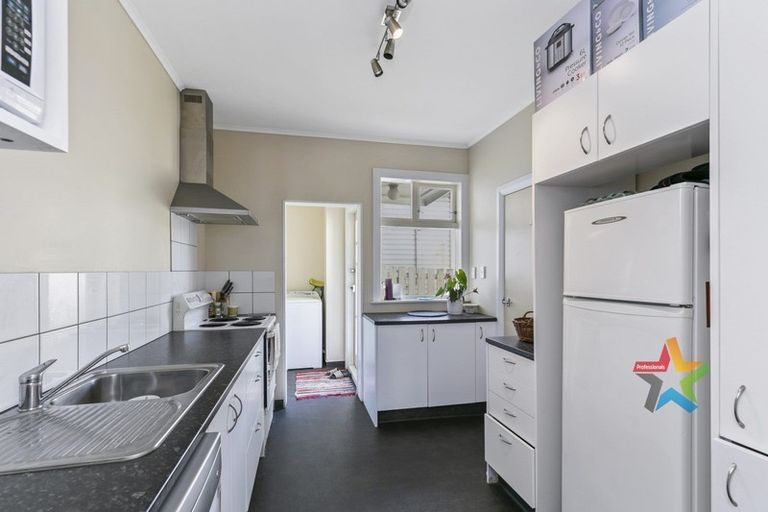 Photo of property in 2 Henry Street, Kilbirnie, Wellington, 6022