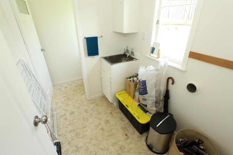 Photo of property in 6b Cross Street, Raglan, 3225