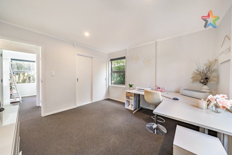 Photo of property in 129 Manuka Street, Stokes Valley, Lower Hutt, 5019