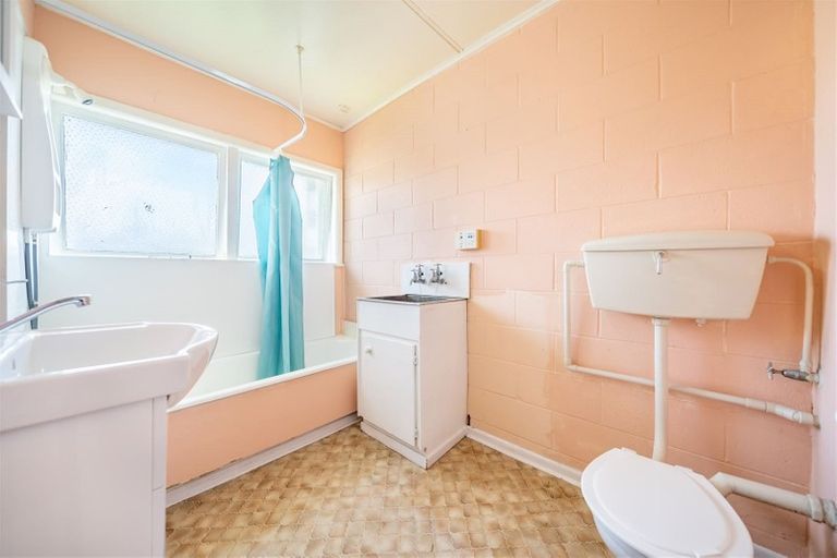 Photo of property in 4/6-8 Keys Street, Elderslea, Upper Hutt, 5018