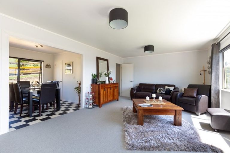 Photo of property in 181f Omokoroa Road, Omokoroa, 3114