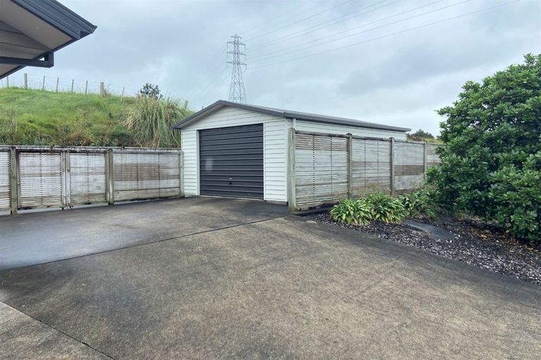 Photo of property in 4 Montrose Place, Highlands Park, New Plymouth, 4312