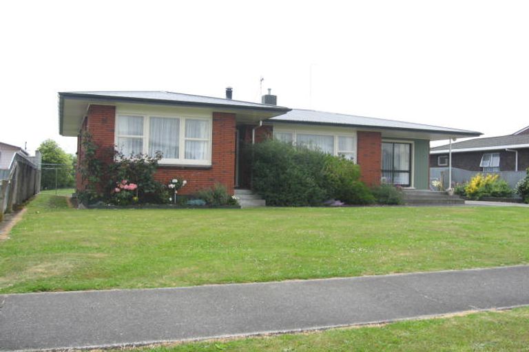 Photo of property in 20 Cargill Avenue, Feilding, 4702