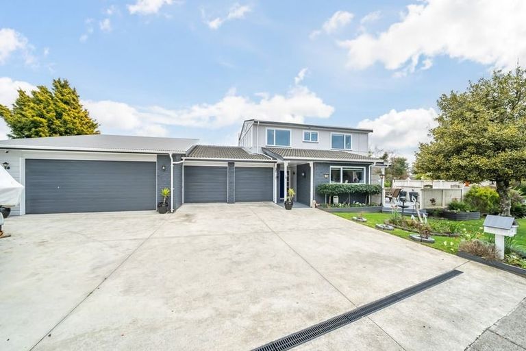 Photo of property in 4 Cabin Lane, Whitby, Porirua, 5024
