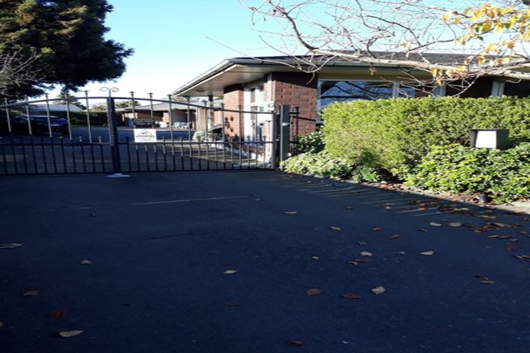 Photo of property in 203 Fitzherbert Avenue, West End, Palmerston North, 4410